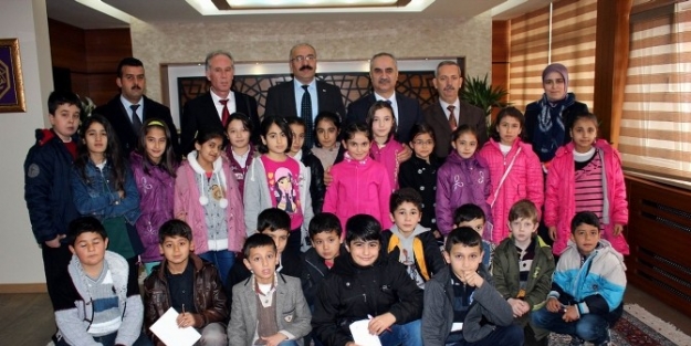 Başkan Aydın’dan Minik Öğrencilere Yerel Yönetimler Dersi