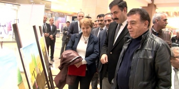 Resim Yarışmasında Dereceye Giren Engellilere Altın Verildi