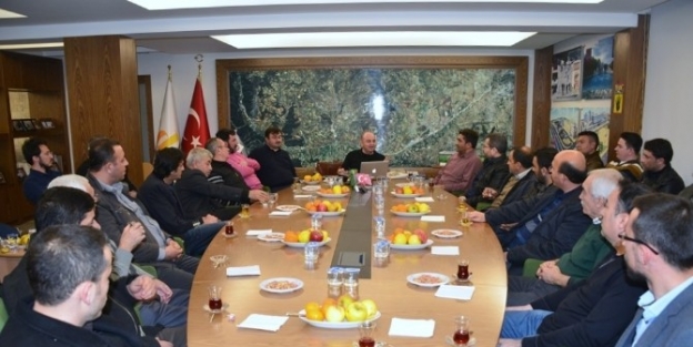 Başkan Saraoğlu, Ak Parti Yeni Yönetimi İle Tanışma Toplantısı Düzenledi