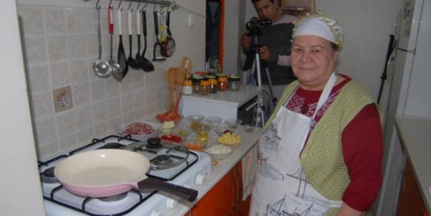 Saniye Anne internetin son fenomeni oldu