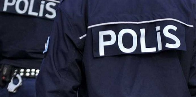 Üniformalı poza ceza verildi!