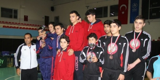 Adana’da Okullarası Gençler Masa Tenisi Müsabakaları...