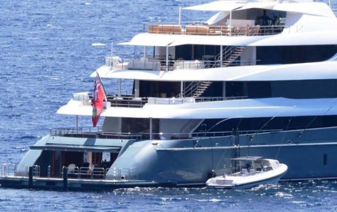 Abramov'un mega yatı 'Titan' Fethiye'de