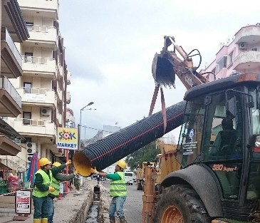 Yağmur Drenajları Yenileniyor