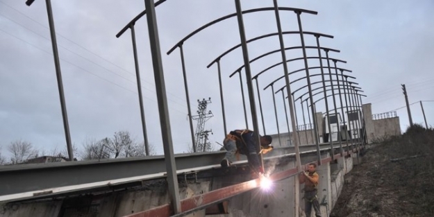 Yatay Asansörün Üstü Kapanıyor