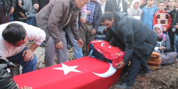 Onu hiç göremediği oğlu uğurladı