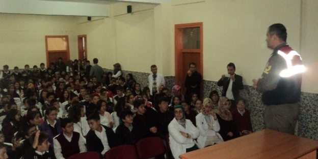 Beyşehir’de Öğrencilere Çocuk Hakları Semineri