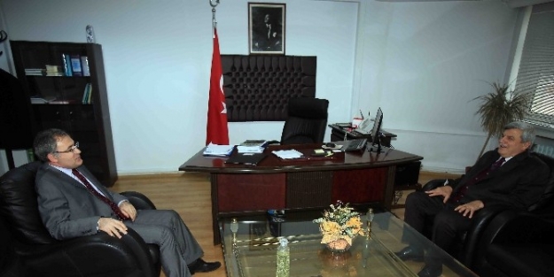 Karaosmanoğlu’dan Vali Yardımcılarına Ziyaret