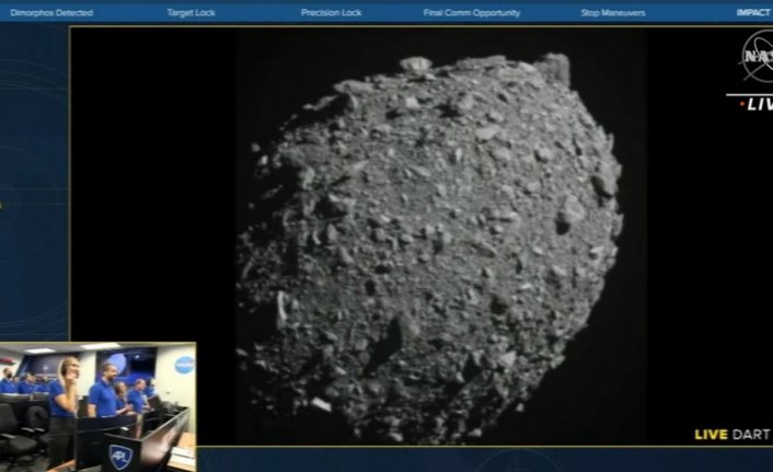 NASA'nın uzay aracı asteroit ile çarpıştı