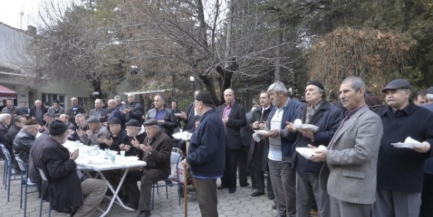 Başkan Ataç Cami Cemaatiyle Bir Araya Geldi