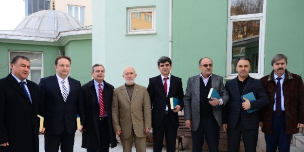 Hasan Basri Çantay Anıldı