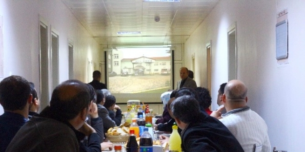 Yunak Devlet Hastanesi’nde Toplantı