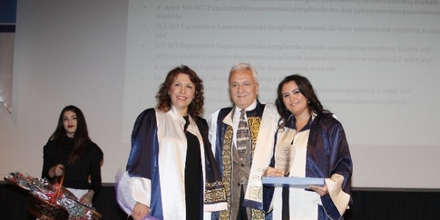 Dokuz Eylül’den Sağlık Ordusuna Taze Kan