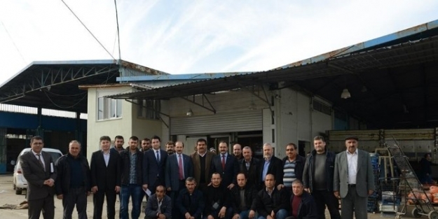 Uşak Hal Esnafı Sorunlarını Başkan Cahan’a Anlattı