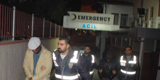 Afrikalı Dolandırıcılar Suçüstü Yakalandı