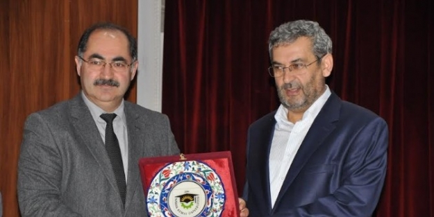 Namık Kemal Üniversitesi’nde ’önce Dinle’ Konulu Konferans Düzenlendi