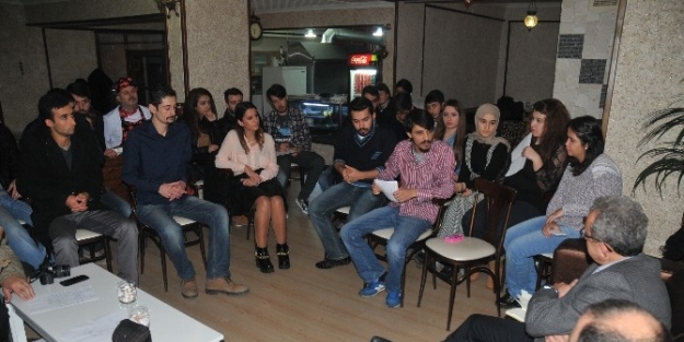 Üniversite Öğrencileri  Dertli