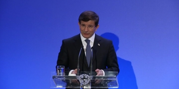 Davutoğlu Türkiye-Yunanistan ilişkileriyle ilgili konuştu!