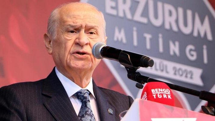 Bahçeli: "Nükleer silah tehdidi endişeleri körüklemektedir, önümüzdeki yıllar kurşun gibi ağır olacaktır"