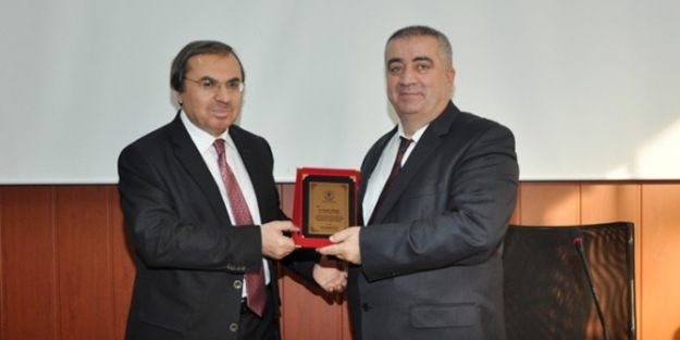 Türkiye’de Dini Hayat Araştırması Konulu Konferans