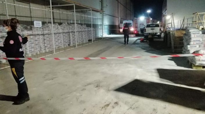 Fabrikada gaz zehirlenmesi! 4 işçiden 3'ü öldü