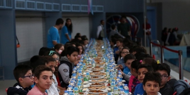 Şehitkamilli Yüzücüler Kahvaltıda Buluştu