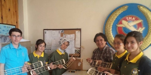 Demirci’nin Model Uçak Ustalarından ’’ata’’ Modeli