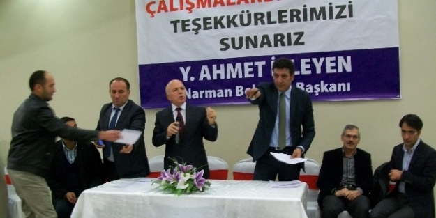 Büyükşehir Belediye Başkanı Mehmet Sekmen Narman’da Muhtarlarla İstişare Toplantısı Yaptı