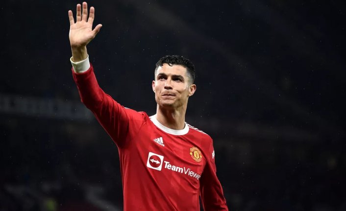 Men kararı gelebilir; Ronaldo, "telefona vurma" olayında suçlu bulundu