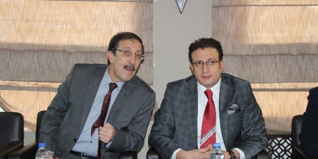 Ak Parti Palandöken İlçe Başkanlığı Yönetim Kurulu Tanıtıldı