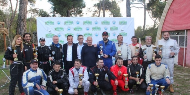 Menderes’te Kupalar Başkan Soylu’dan