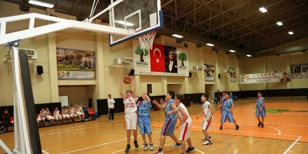 Şehitkamil 25 Aralık Basketbol Kurtuluş Kupası Start Aldı