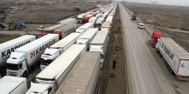 20 kilometrelik kuyruk oluştu