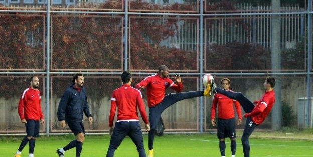 Mersin İdmanyurdu Bursaspor Maçının Hazırlıklarına Başladı