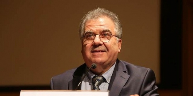 Cü’de ‘üniversitenin Anlamı Ve Yükseköğretim’ Adlı Konferans Düzenlendi