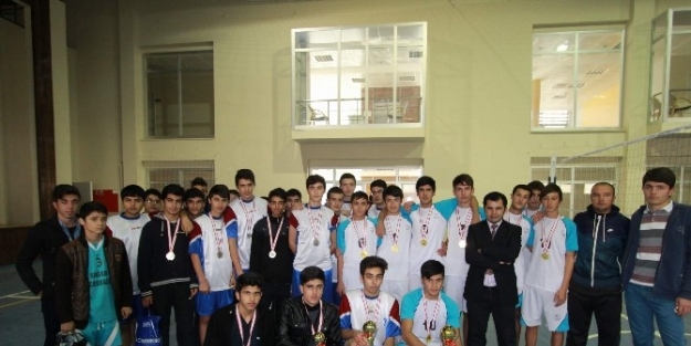 Endüstri Meslek Lisesi Şampiyon Oldu