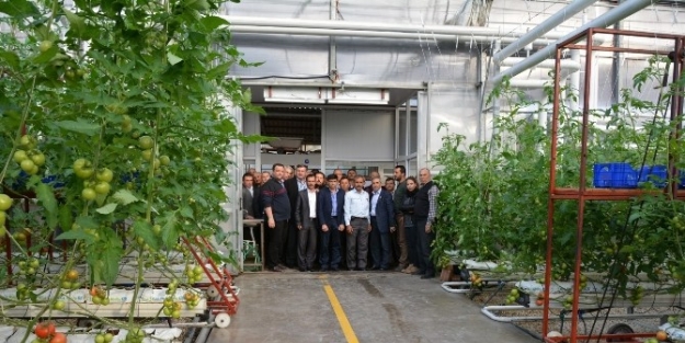 Yunusemre Belediyesi’nden Antalya Tarım Fuarı’na Çikarma