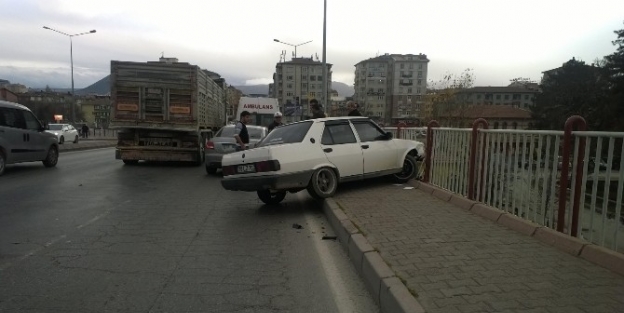 Köprüden Düşmekten Bariyerler Kurtardı