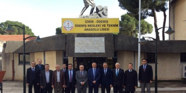 Başkan Badem Öğrencilere Rahmet Diledi