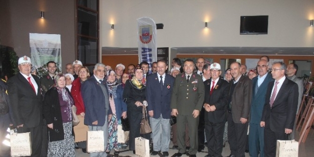 Jandarmadan Şehit Aileleri Ve Gaziler Onuruna Yemek