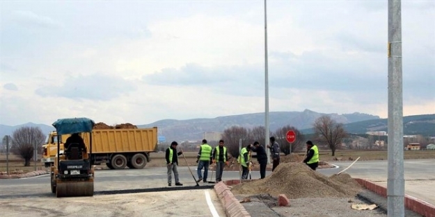 Fadlum Köprüsü Ve Yeni Karşıyaka Yolunda Çalişmalar Sürüyor