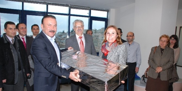 İzmit Belediyesi Çevreci Okulları Ödüllendirdi