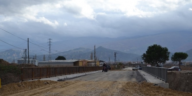 Alaşehir ’’dur-geç’’ Köprüsü 40 Günde Bitirildi