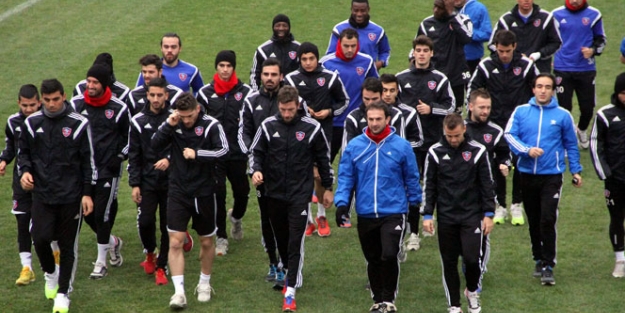 Karabükspor Bursaspor maçı hazırlıklarına hızlı başladı