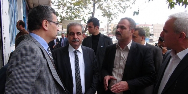 Başkan Güvenç Çalişmalari İnceledi