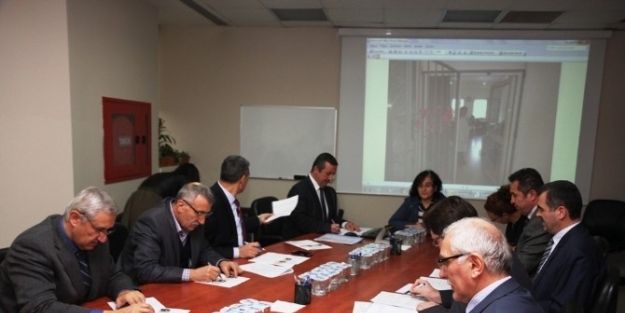 Kocaeli’de Yılbaşı Gecesi İş Yerleri Gece 03.30’a Kadar Açık Olacak