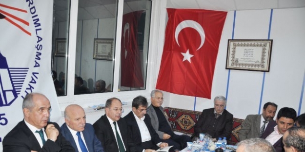 Dadaşlar Maltepe’de İstişare Toplantısında Buluştu