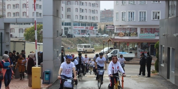 Gaün Öğrencileri Organ Bağışı İçin 60 Kilometre Pedal Çevirdi