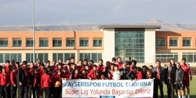 Erciyes Koleji Öğrencileri Kayserispor’u Ziyaret Etti