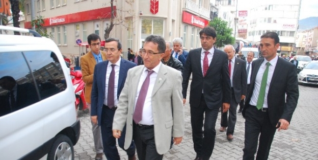 Saldırıyı Kınamak İçin Kıyı Ege Belediyeler Birliği Edremit’te Toplandı